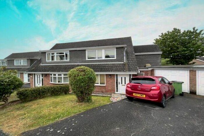 4 Bedroom Property To Rent In Shepards Close, Fareham, PO14