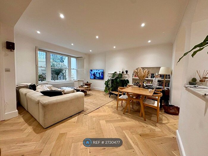 2 Bedroom Flat To Rent In Adelaide Crescent, Hove, BN3