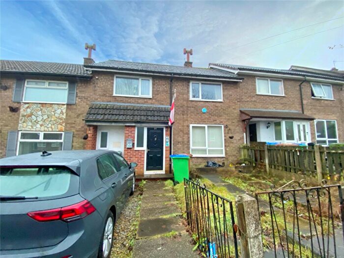 3 Bedroom Town House For Sale In Atholl Drive, Heywood, Greater Manchester, OL10