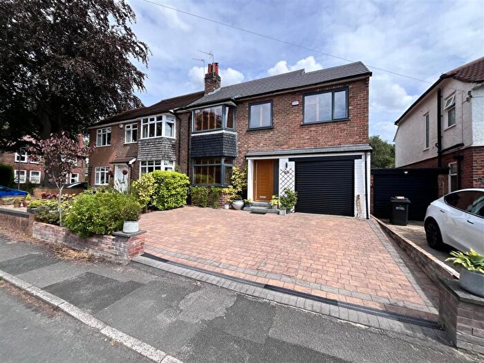 4 Bedroom Semi-Detached House For Sale In Deanway, Wilmslow, SK9