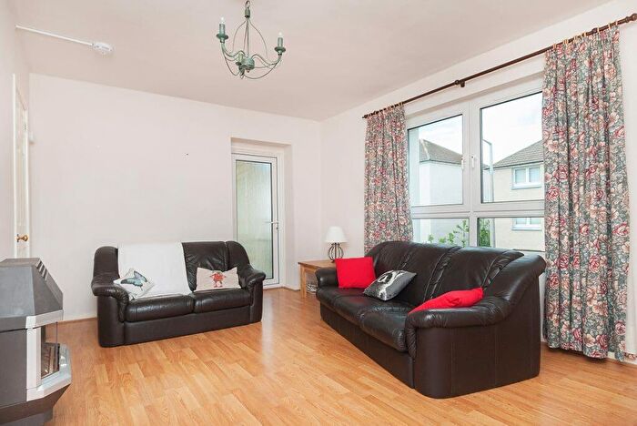 2 Bedroom Flat To Rent In L Rankin Drive, Edinburgh, EH9