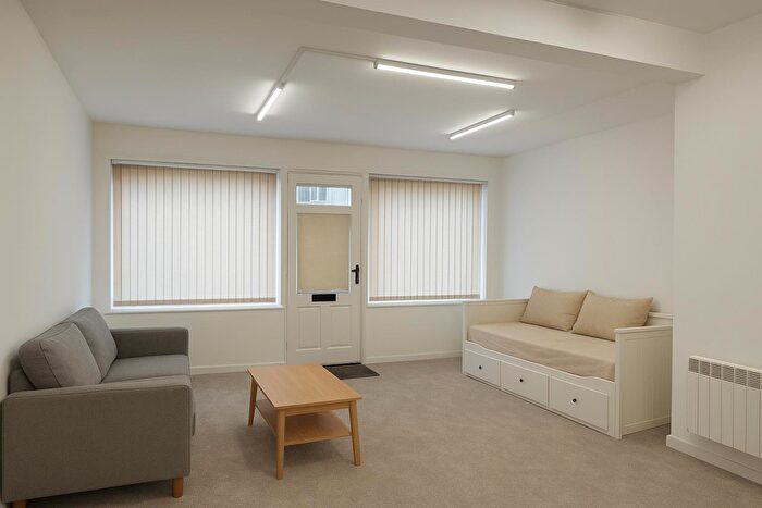 Flat To Rent In Lessness Avenue, Bexleyheath, DA7