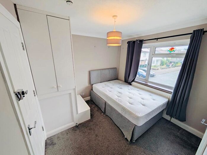 House To Rent In Southgate, RH10