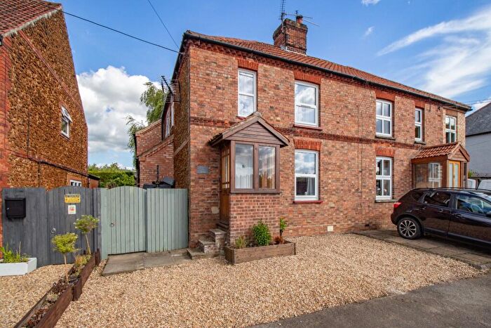 3 Bedroom Semi-Detached House For Sale In Lynn Road, Dersingham, King's Lynn, PE31