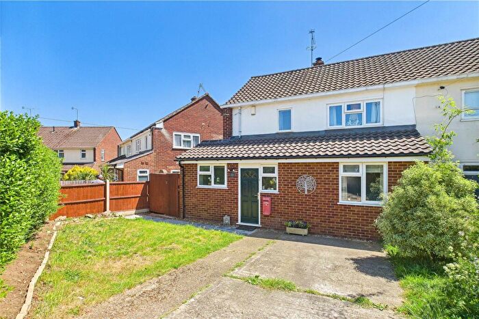 4 Bedroom Semi-Detached House For Sale In Queensway, Maidenhead, Berkshire, SL6