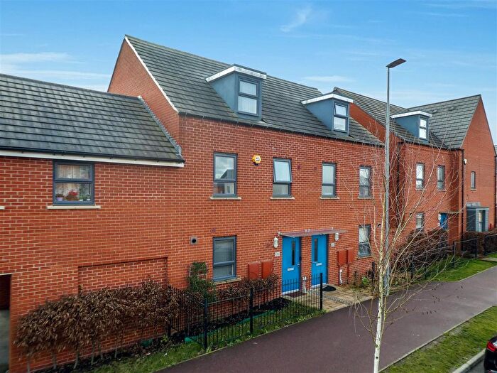 3 Bedroom Terraced House For Sale In Burney Drive, Eagle Farm South, Milton Keynes, MK17