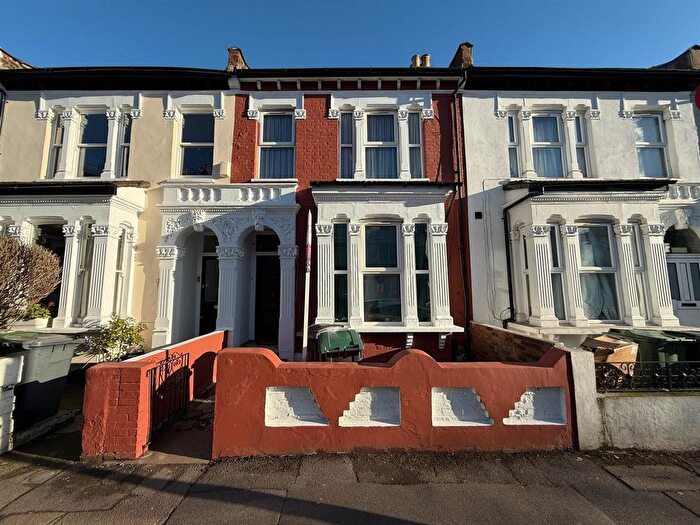 1 Bedroom Flat To Rent In Wightman Road, London, N8