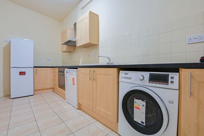 1 Bedroom Flat To Rent In Northbridge Apartments, Woodgate, Leicester, LE3