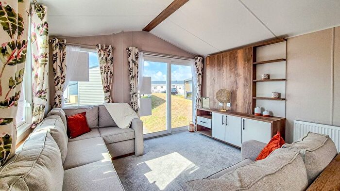 2 Bedroom Mobile/park Home For Sale In Rye Harbour Road, Rye Harbour, Rye, TN31