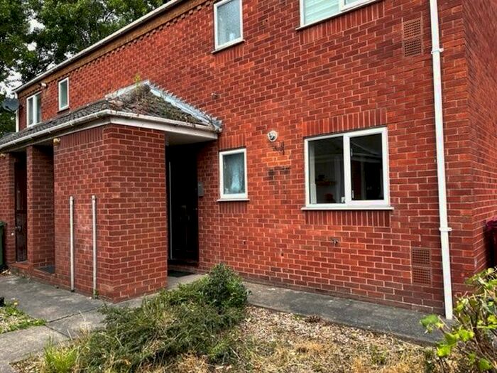 1 Bedroom Flat To Rent In Ashbourne Court, Scunthorpe, DN15