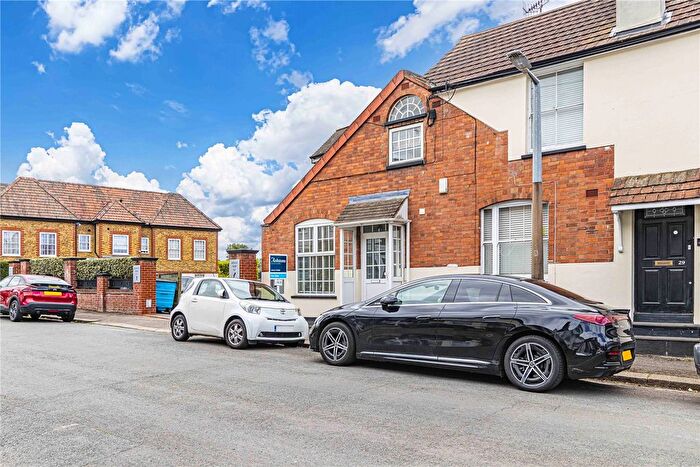 2 Bedroom Detached House For Sale In Highfield Road, Bushey, Herts, WD23
