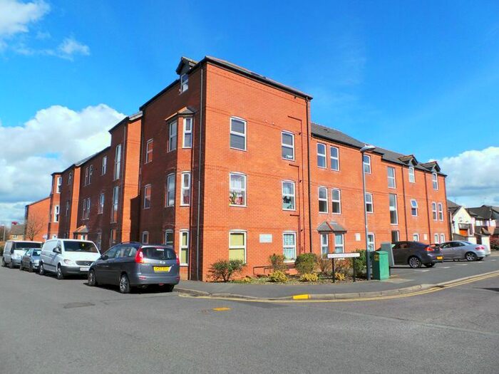 2 Bedroom Flat To Rent In Little Pennington Street, Rugby, CV21