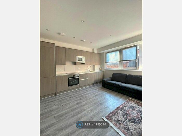 1 Bedroom Flat To Rent In Lovell House, Uxbridge, UB8