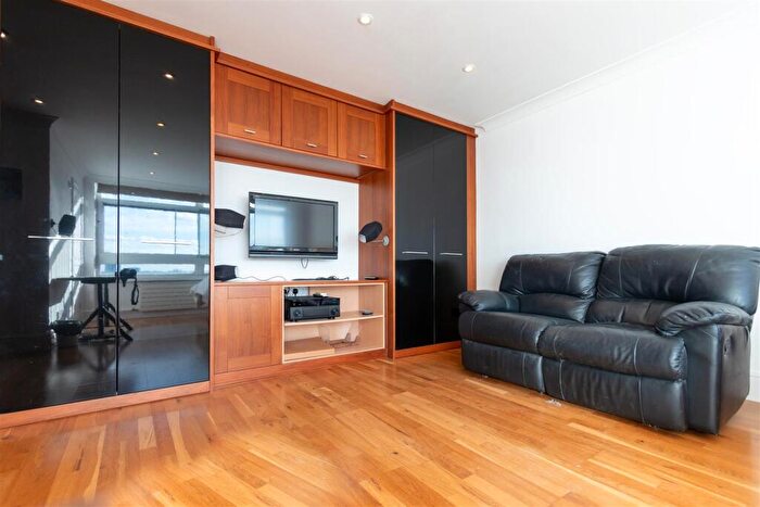 Apartment To Rent In Lyndhurst Court, St Johns Wood, NW8