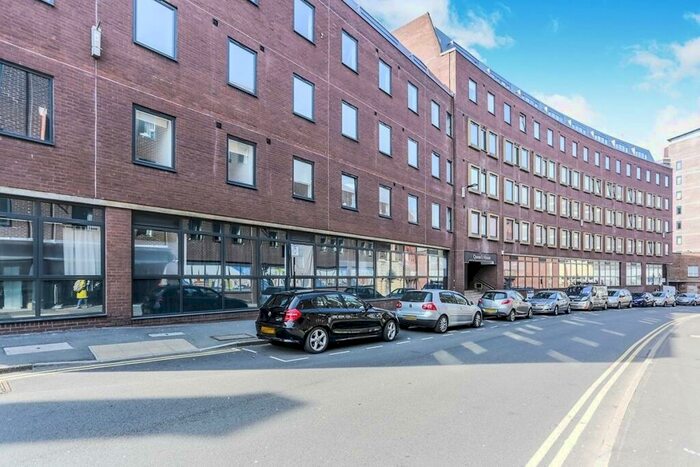 2 Bedroom Apartment To Rent In Queen Street, Sheffield, S1