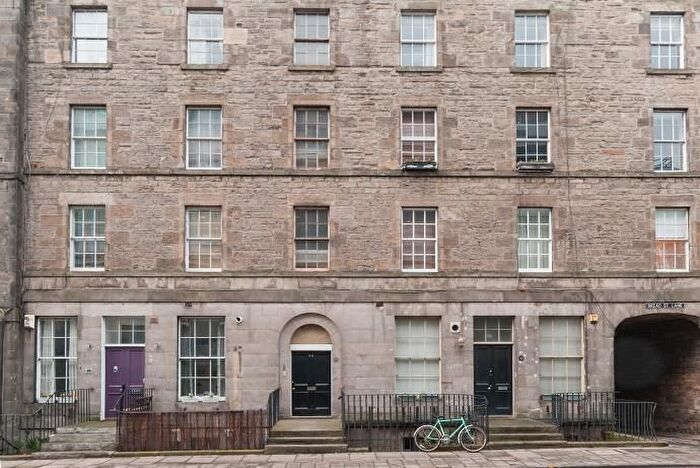 1 Bedroom Flat To Rent In East Fountainbridge, Edinburgh, EH3