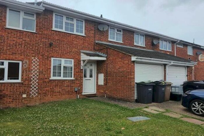 3 Bedroom Property To Rent In Dunsmore Road, Luton, LU1