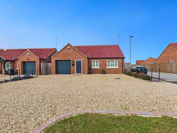 3 Bedroom Detached Bungalow For Sale In Hungate Road, Emneth, Wisbech, PE14