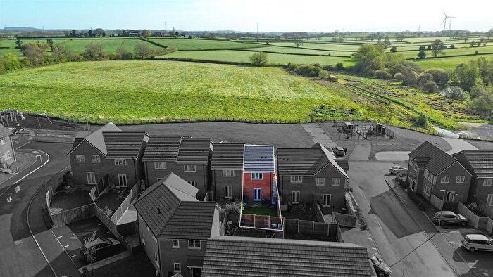 2 Bedroom Semi-Detached House For Sale In Garden Crescent, Barlestone, CV13