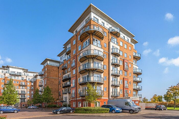 2 Bedroom Flat To Rent In Winterthur Way, Basingstoke, RG21