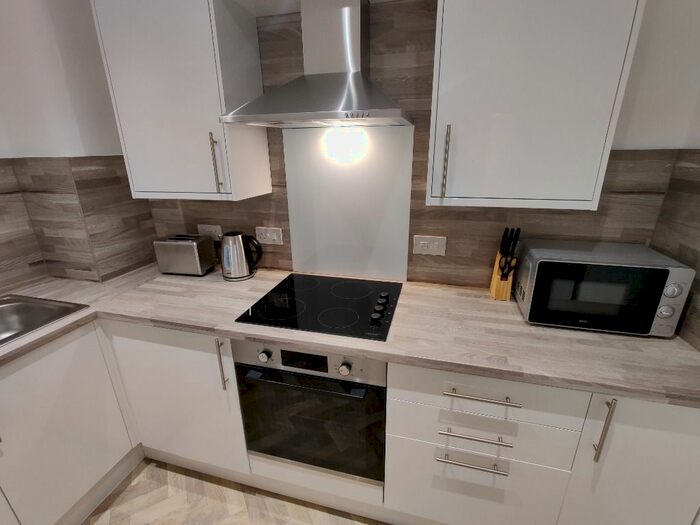 1 Bedroom Flat To Rent In Exeter Drive, Thornwood, Glasgow, G11