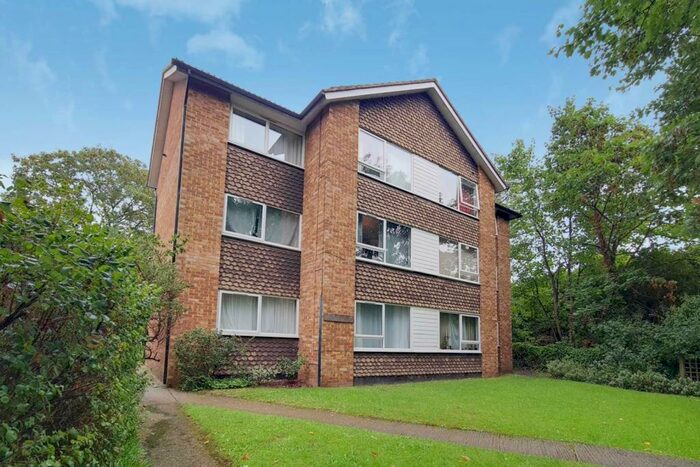 1 Bedroom Flat To Rent In Seymour Road, Hampton Wick, Kingston Upon Thames, KT1