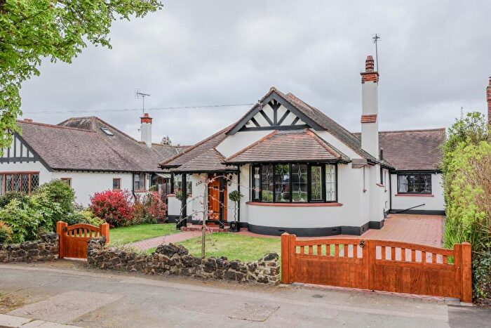 3 Bedroom Detached Bungalow For Sale In Thorpe Hall Avenue, Thorpe Bay, SS1