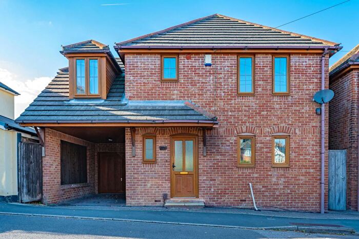 3 Bedroom Detached House To Rent In Church Road, Southampton, SO19