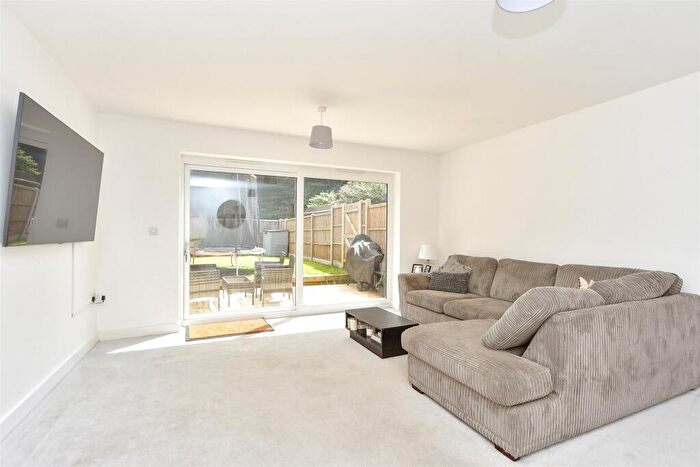 3 Bedroom End Of Terrace House For Sale In Otterham Quay Lane, Rainham, Gillingham, Kent, ME8
