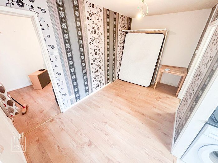 1 Bedroom Flat To Rent In Stoke Newington Road, London, N16