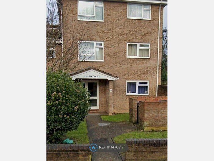 1 Bedroom Flat To Rent In Martin Court, South Croydon, CR2