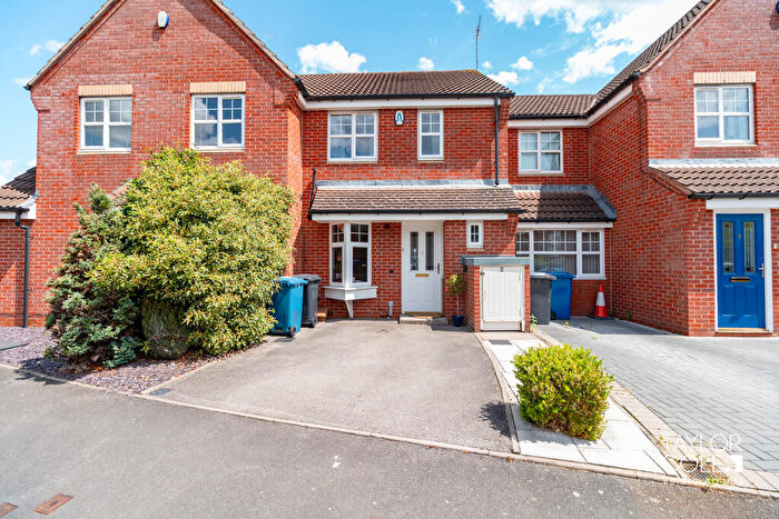 2 Bedroom Terraced House For Sale In Lakeview Avenue, Tamworth, B78
