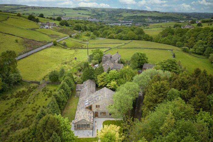 5 Bedroom Detached House For Sale In Holt Head Road, Slaithwaite, Huddersfield, HD7