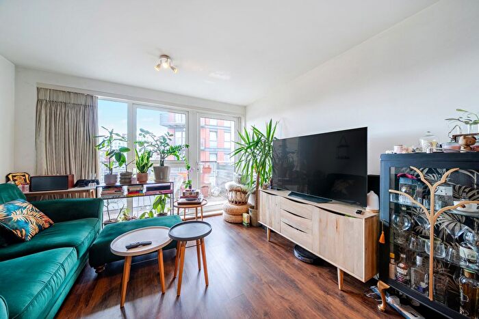 2 Bedroom Flat For Sale In Tarves Way, Greenwich, SE10