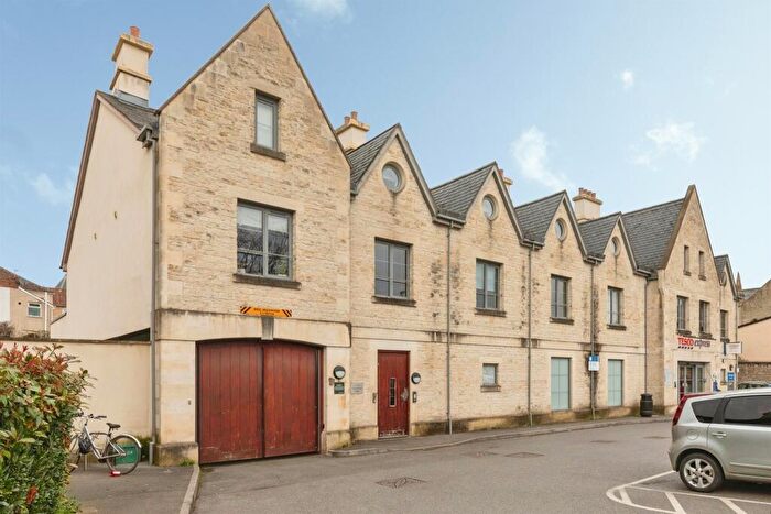 2 Bedroom Maisonette For Sale In Courthouse Place, Bath, BA1