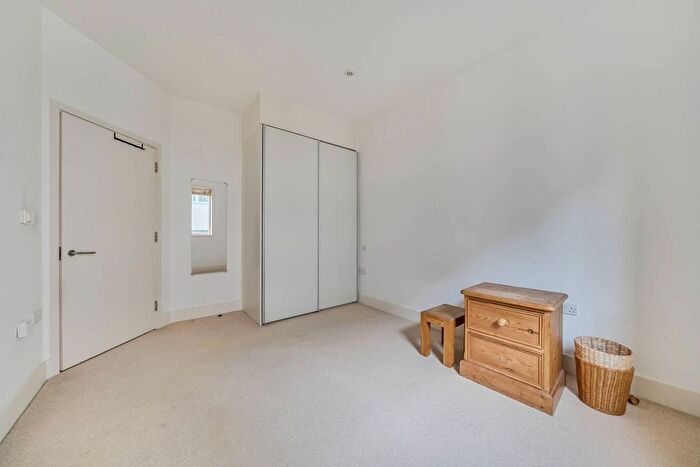 2 Bedroom Flat For Sale In Ebenezer Street, Old Street, London, N1