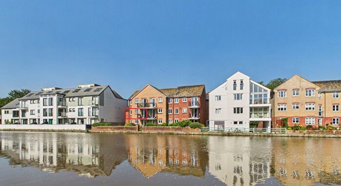 2 Bedroom Flat For Sale In Vicarage Road, Pentyre Court Vicarage Road, EX23