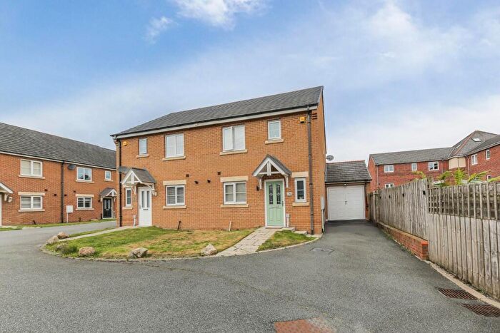 3 Bedroom Semi-Detached House For Sale In Hastings Drive, Shiremoor, NE27