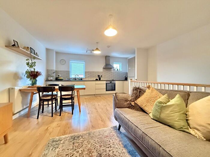 2 Bedroom Coach House For Sale In St Nicholas Close, Exeter, EX1