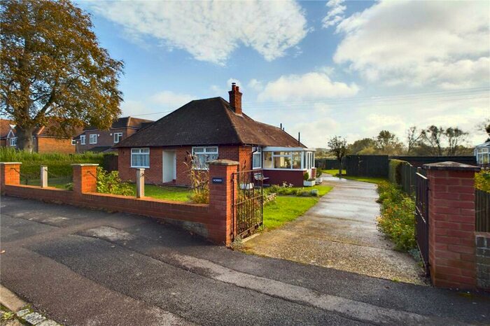 2 Bedroom Bungalow For Sale In Norbrek, Bath Road, Padworth, Reading, RG7