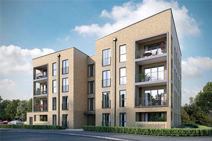 2 Bedroom Flat For Sale In Saltwood Avenue, Stone, Greenhithe, Kent, DA9