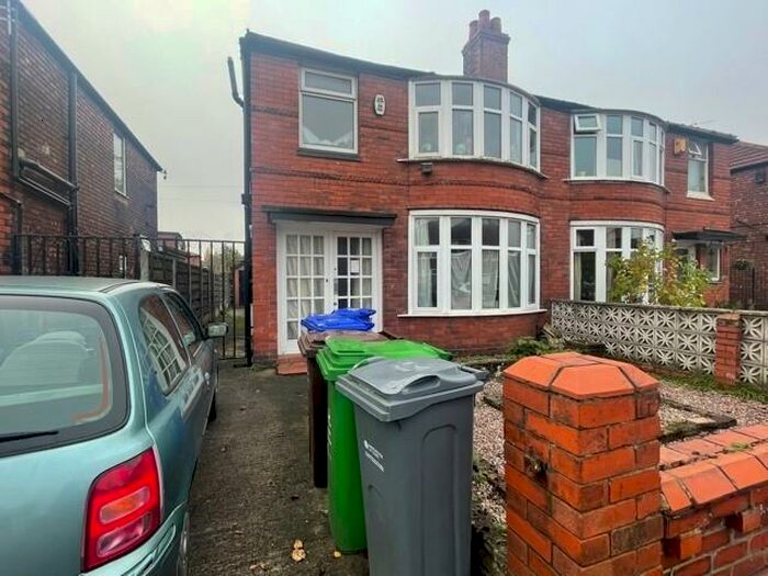 5 Bedroom Private Hall To Rent In School Grove, Withington, M20