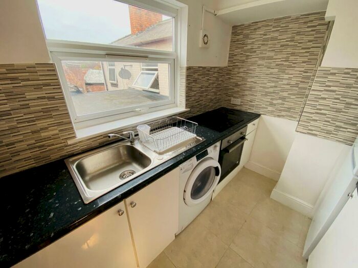 1 Bedroom Apartment To Rent In Railway Terrace, Derby, DE1