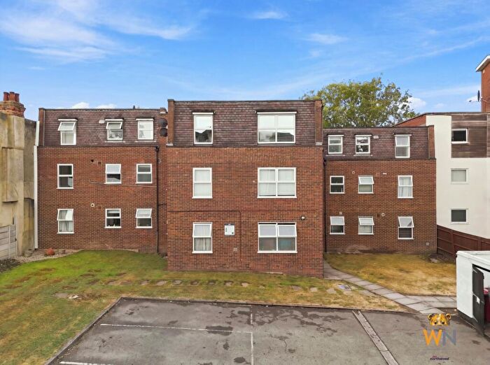 2 Bedroom Flat To Rent In Rayleigh Road, Hutton, Brentwood, CM13