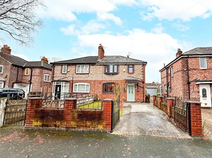 3 Bedroom Semi Detached House For Sale In Barcicroft Road, Burnage, M19