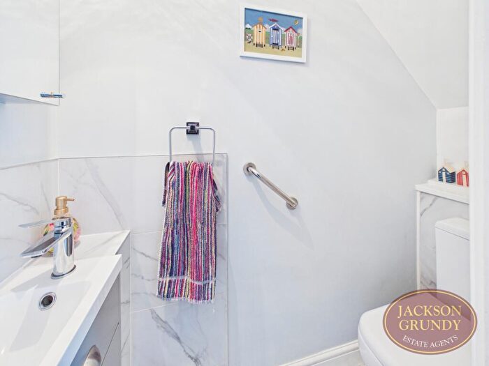 4 Bedroom Detached House For Sale In Bridge Meadow, Denton, NN7