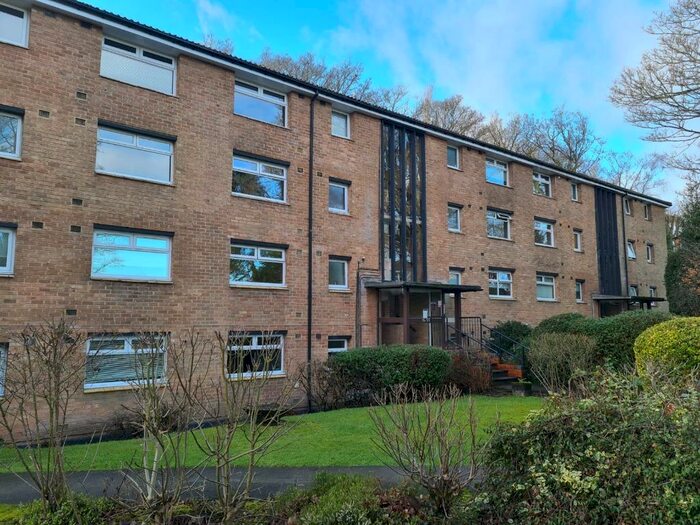 Houses for sale & to rent in B76 1FU, Sutton Trinity Sutton Coldfield