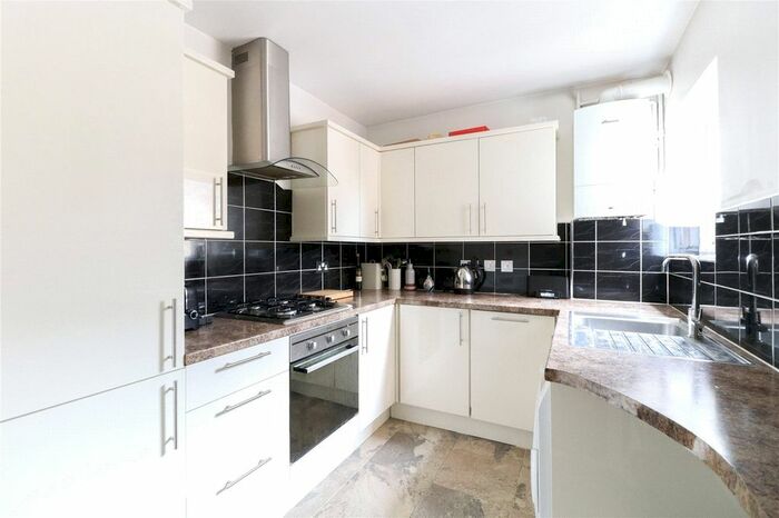 1 Bedroom Flat To Rent In Crescent Road, Crouch End, London, N8