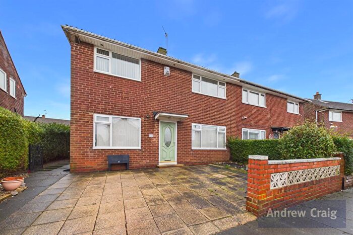 3 Bedroom Semi Detached House For Sale In Ridgeway, Leam Lane, NE10