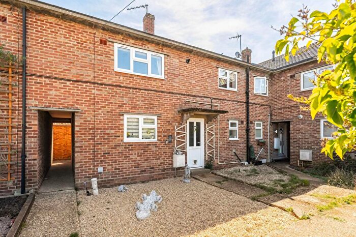 3 Bedroom Terraced House For Sale In West Road, Watton, IP25
